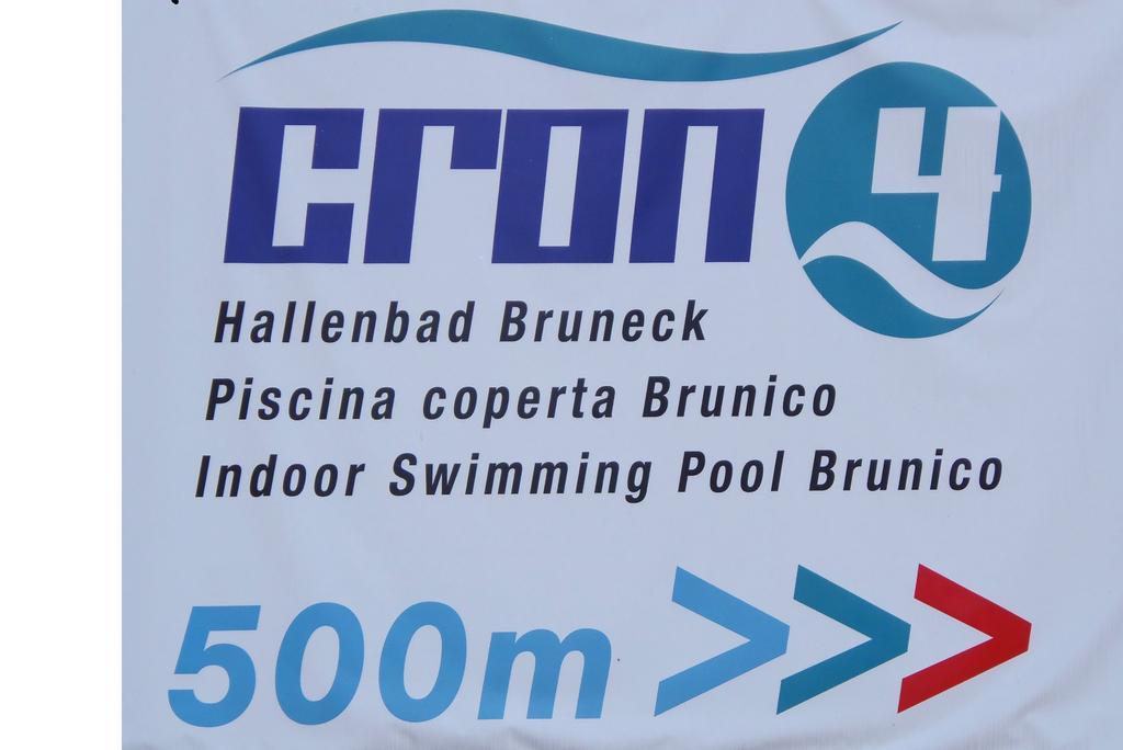 Garni Schorneck Bed & Breakfast Brunico Luaran gambar